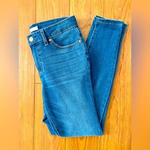 LC Lauren Conrad Midrise Super Skinny Jeans. Size 6 reg.